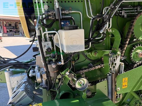 Empacadora gigant - Krone - comprima v 180 xc