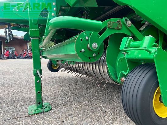 Empacadora gigant - John Deere - 990
