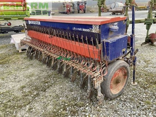 Sembradora - Nordsten - clg 300d mk ii