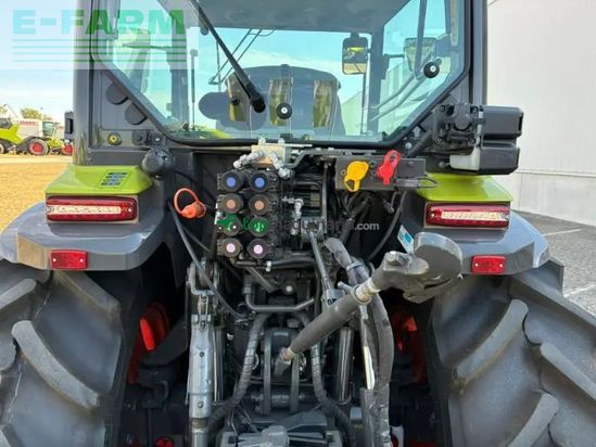 Tractor agrícola - Claas - nexos 260 l