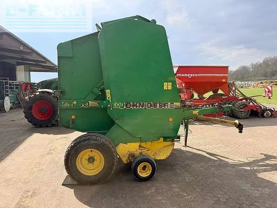 Empacadora gigant - John Deere - 580