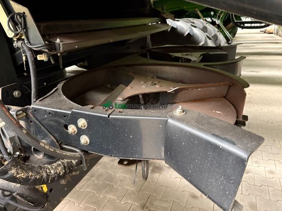 Cosechadora de Cereal - New Holland - CR9070