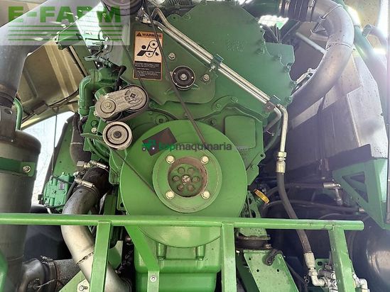 Cosechadora de Cereal - John Deere - 8300