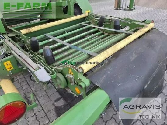 Empacadora gigant - Krone - comprima cv 150 xc