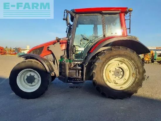Tractor agrícola - Valtra - n103