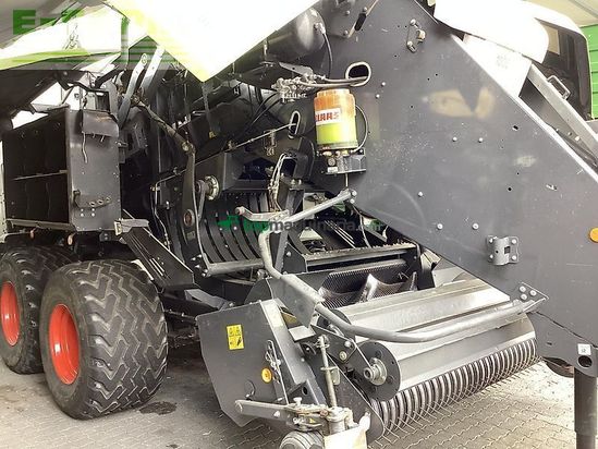 Empacadora gigant - Claas - quadrant 5300 fc