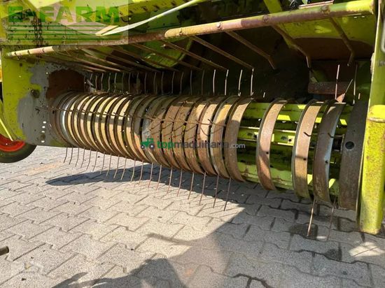 Empacadora gigant - Claas - quadrant 1200