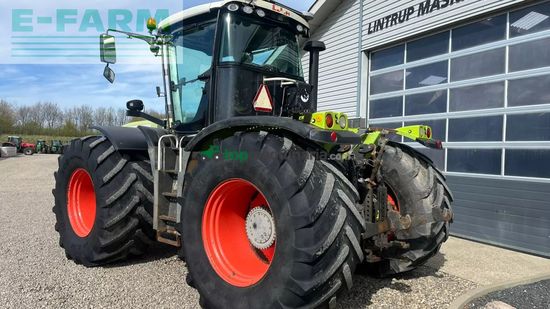 Tractor agrícola - Claas - xerion 3800 med frontlift