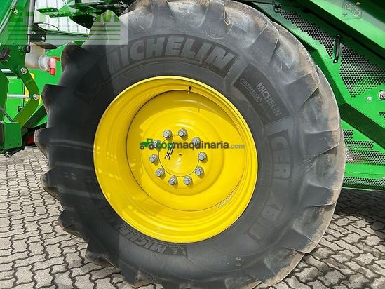Cosechadora de Cereal - John Deere - t670
