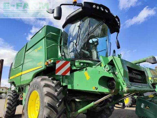 Cosechadora de Cereal - John Deere - w550