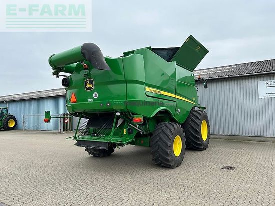 Cosechadora de Cereal - John Deere - s685i