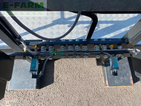 Excavadora - Manitou - arbeitskorb nagelle 2mt