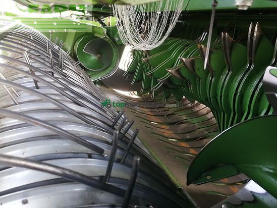 Empacadora gigant - Krone - comprima v 210 xc