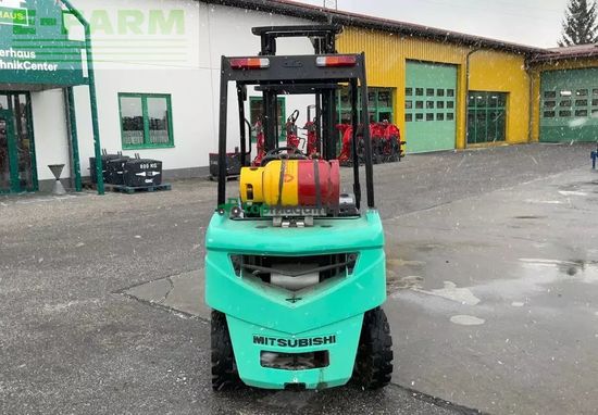 Elevadora - Mitsubishi - fg25n gasstapler