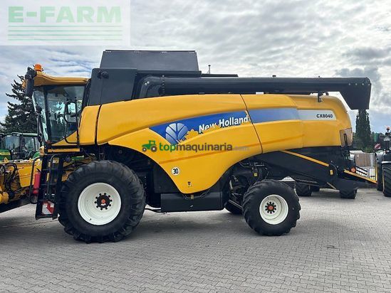 Cosechadora de Cereal - New Holland - cx 8040