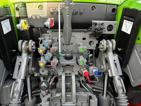 Tractor agrícola -  - 516 vario
