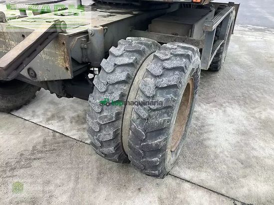 Excavadora - JCB - js 130 w