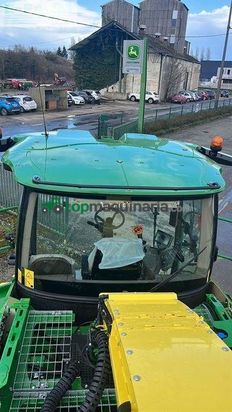 Cosechadora de Cereal - John Deere - 8400