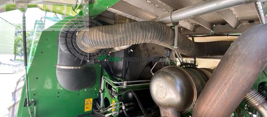 Cosechadora de Cereal - John Deere - 8300