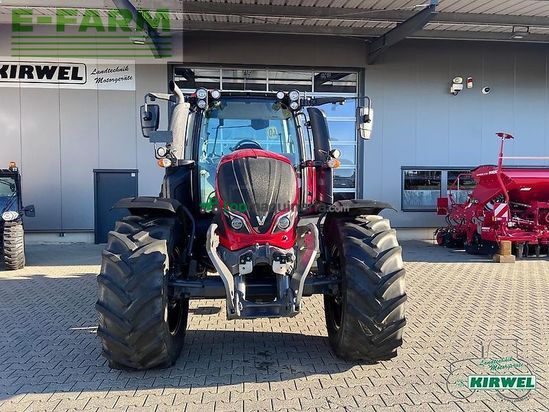 Tractor agrícola - Valtra - n 104 h5