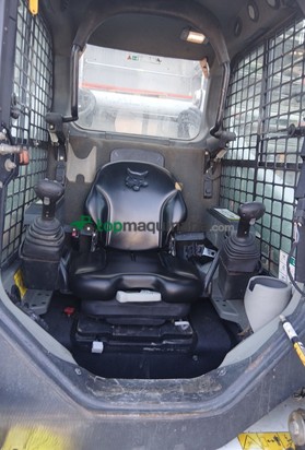 CARGADORA COMPACTA  ORUGAS  - T770 BOBCAT