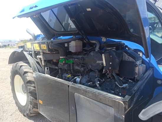 Telescopica  NEW HOLLAND MODELO LM7.42 