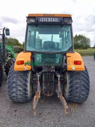 Tractor agrícola - Renault - cergos 335