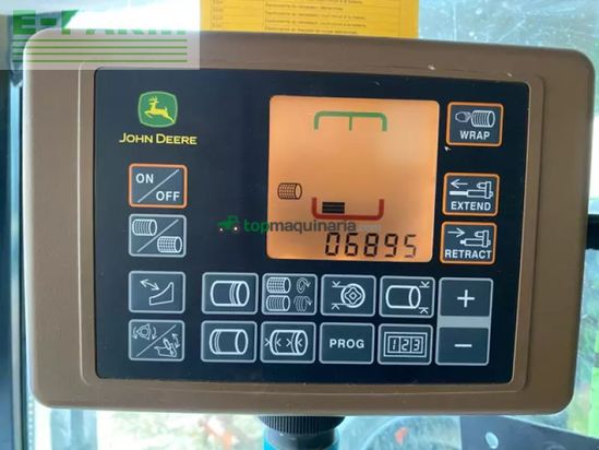 Empacadora gigant - John Deere - v 461 m rc 13 filet