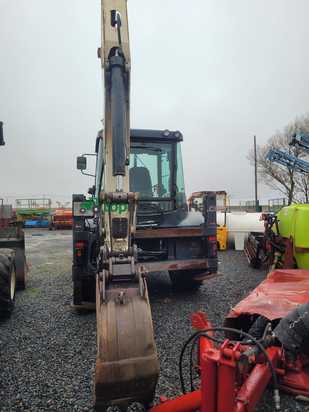Retroexcavadora Fermec Terex 820