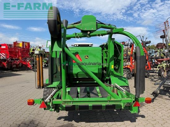 Empacadora gigant - John Deere - 744 premium