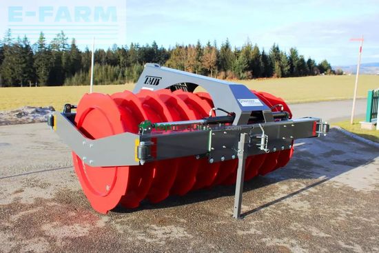 Esparcidor -  - silowalze, verdichterwalze hulk 250 h, my2025