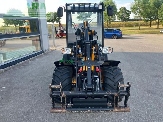 Minicargadora - JCB - 403 plus agri