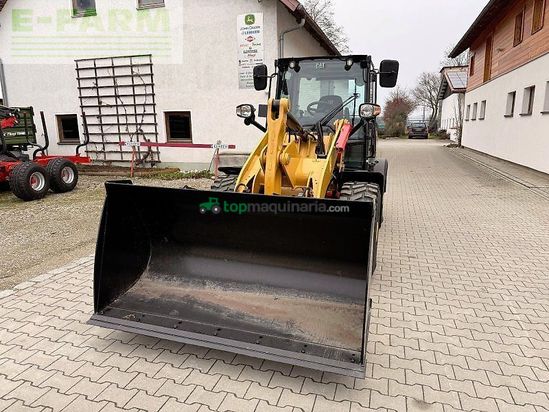 Minicargadora - Caterpillar - 906