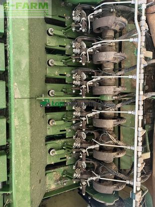 Empacadora gigant - Krone - 1270 xc mit prechop vorbauhäcksle