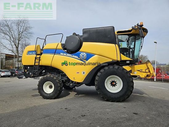Cosechadora de Cereal - New Holland - cx 6.90