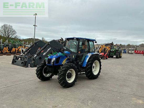 Tractor agrícola - New Holland - t5040 tractor (st25992)