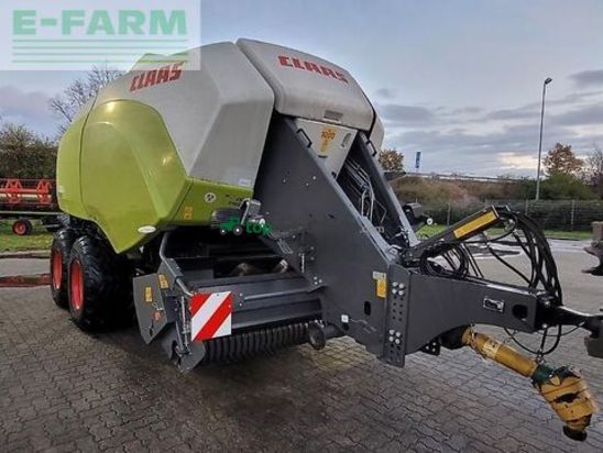 Empacadora gigant - Claas - quadrant 5300 fc t+st