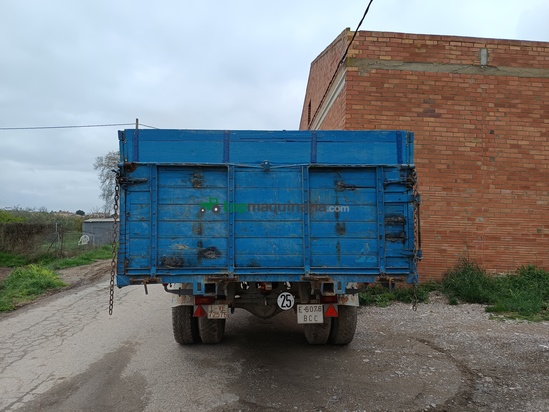 Remolque basculante agrícola