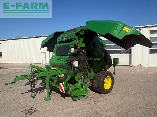 Empacadora gigant - John Deere - v 451 m
