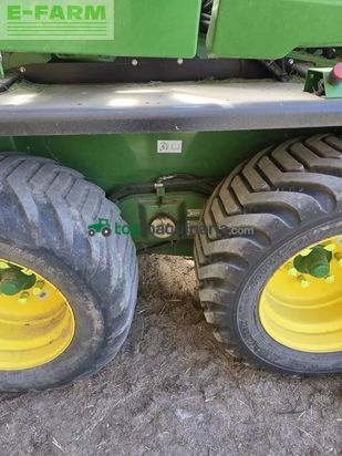 Empacadora gigant - John Deere - c441r vente pour le compte du client