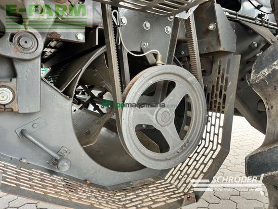 Cosechadora de Cereal - Massey Ferguson - beta 7370 + schneidwerk 6,80m