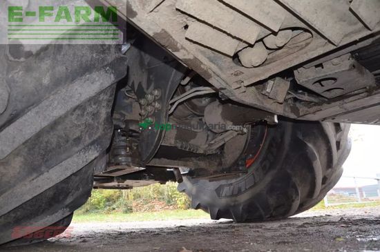 Esparcidor - Claas - xerion 4200 saddle trac bauer