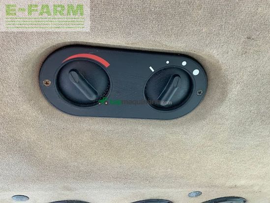 Tractor agrícola - Case IH - jxu 105 tractor (st23938)