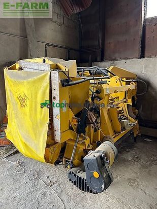 Cosechadora de Cereal - New Holland - fr 9050