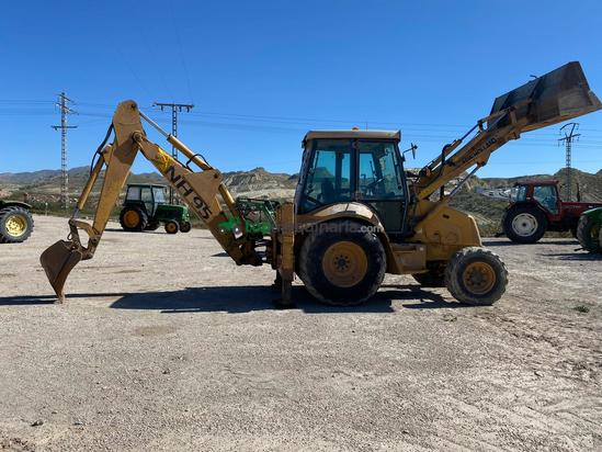 Retroexcavadora NEW HOLLAND NH 95