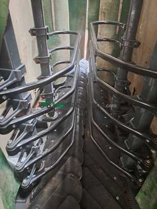 VENDIMIADORA AUTOPROPULSADA USADA PELLENC 3090. 