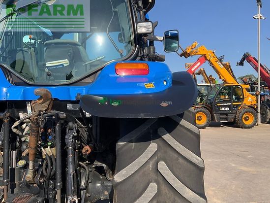 Tractor agrícola - New Holland - tsa 135a tractor (st26741)