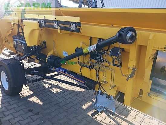 Cosechadora de Cereal - New Holland - cr 8.80