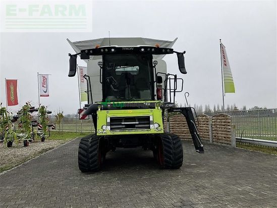 Cosechadora de Cereal - Claas - trion 750 terra trac tt