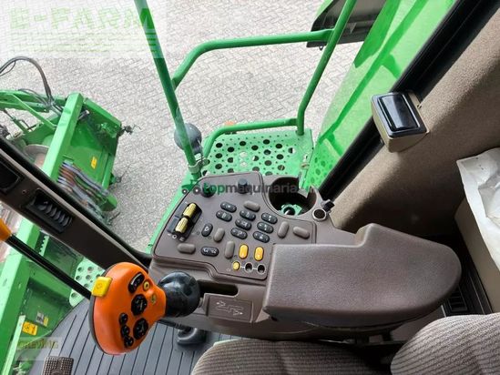 Cosechadora de Cereal - John Deere - t560